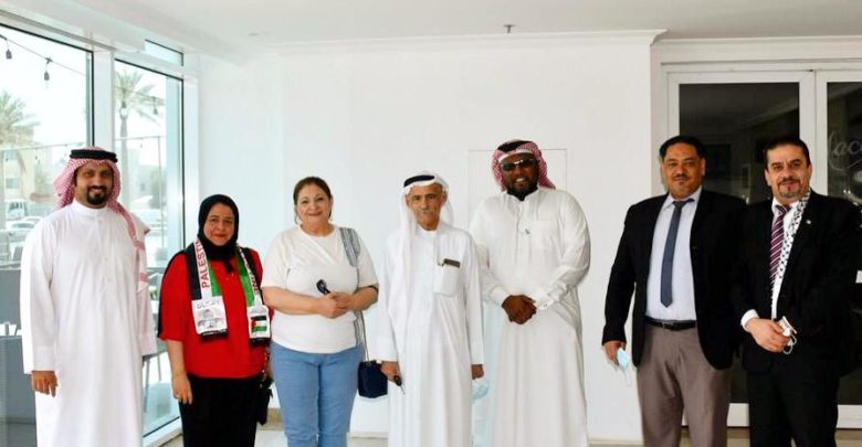 سواعد إيجابية يقدم تهاني العيد للأطفال