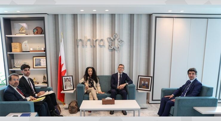 الدكتور الأنصاري يبحث مع السفير الفرنسي مجالات التعاون الصحي